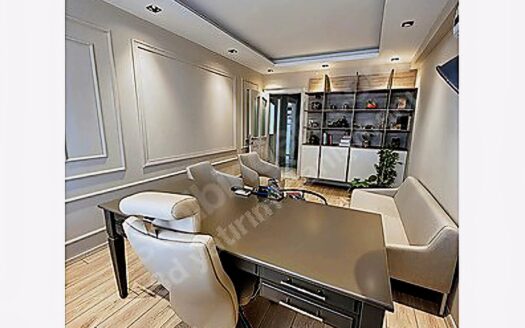 Antalya Kumluca Meydan'da 3+1 Satılık Ofis/Konut